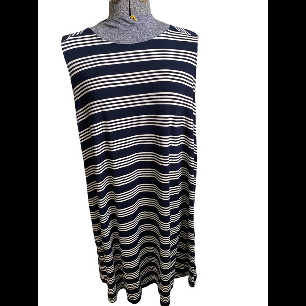 Loft sleeveless Summer Dress. Stretchy. Super cute.
